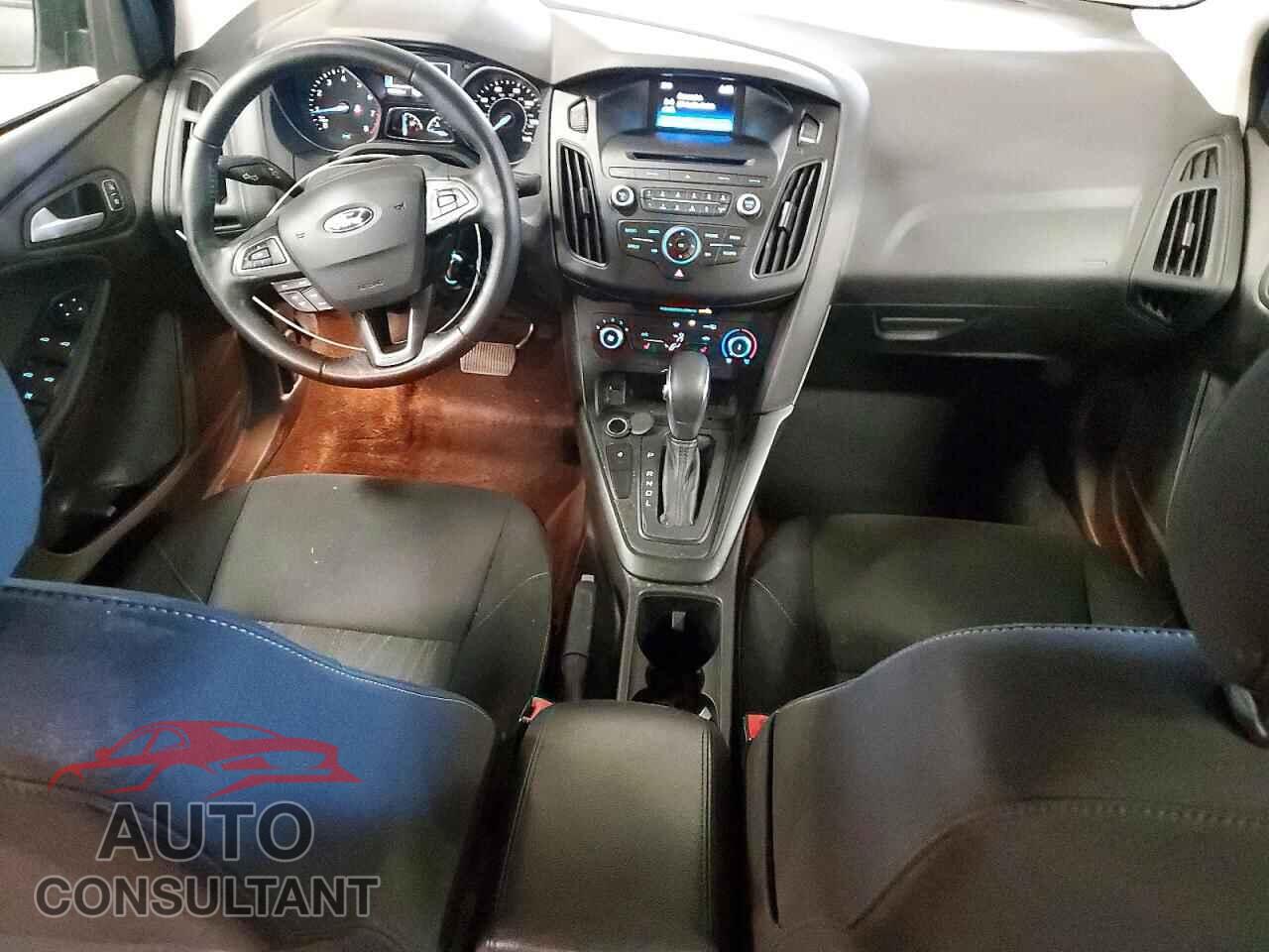 FORD FOCUS 2017 - 1FADP3F23HL339598