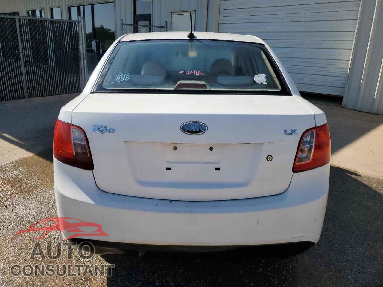 KIA RIO 2011 - KNADH4A33B6955544
