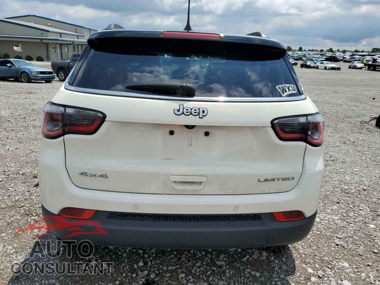 JEEP COMPASS 2017 - 3C4NJDCB9HT688277