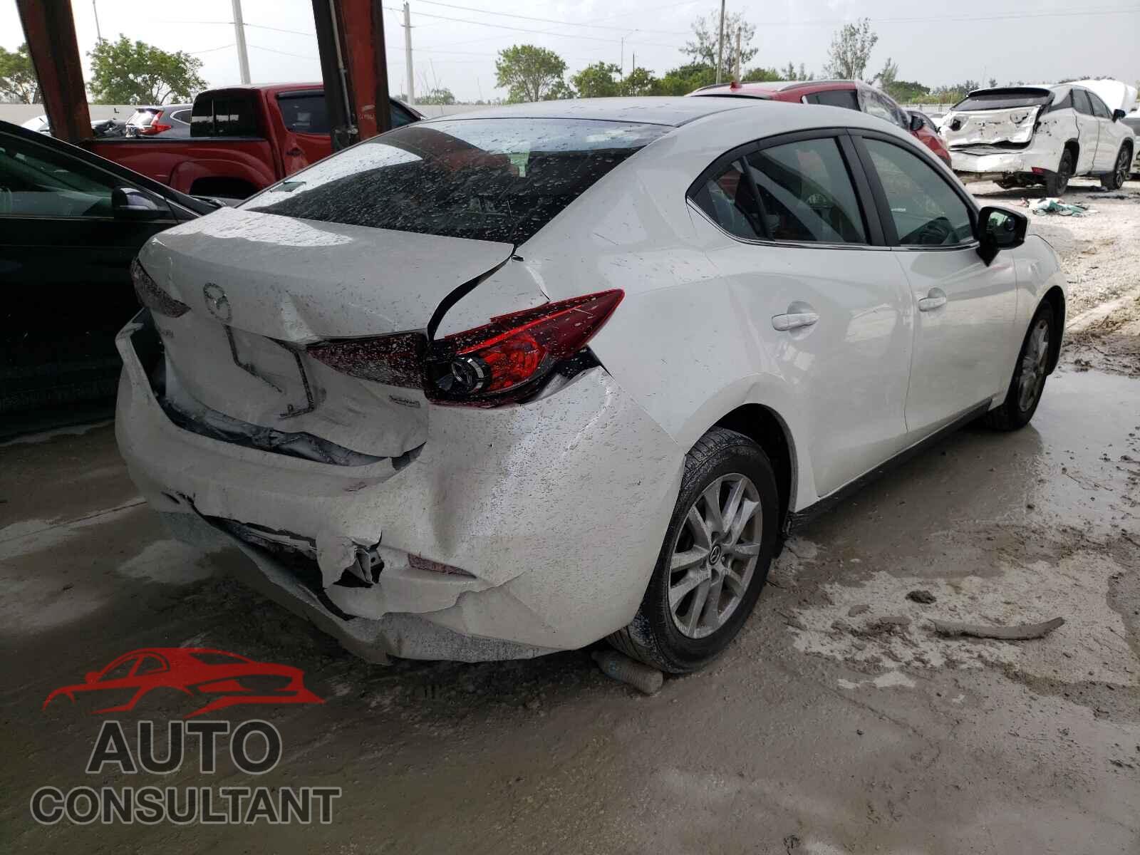 MAZDA 3 2017 - 3MZBN1U7XHM133460
