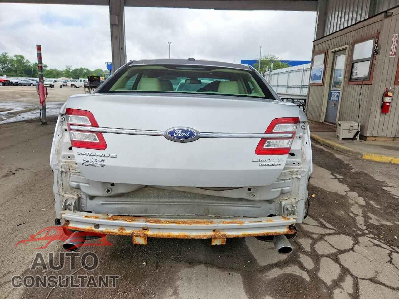 FORD TAURUS 2014 - 1FAHP2F8XEG186545