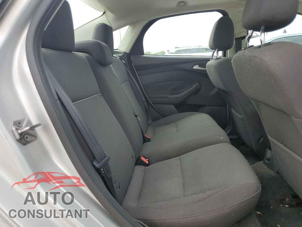 FORD FOCUS 2012 - 1FAHP3H24CL114890