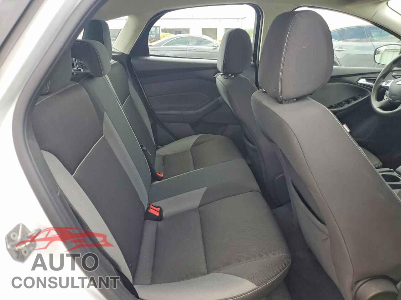 FORD FOCUS 2014 - 1FADP3K22EL372030