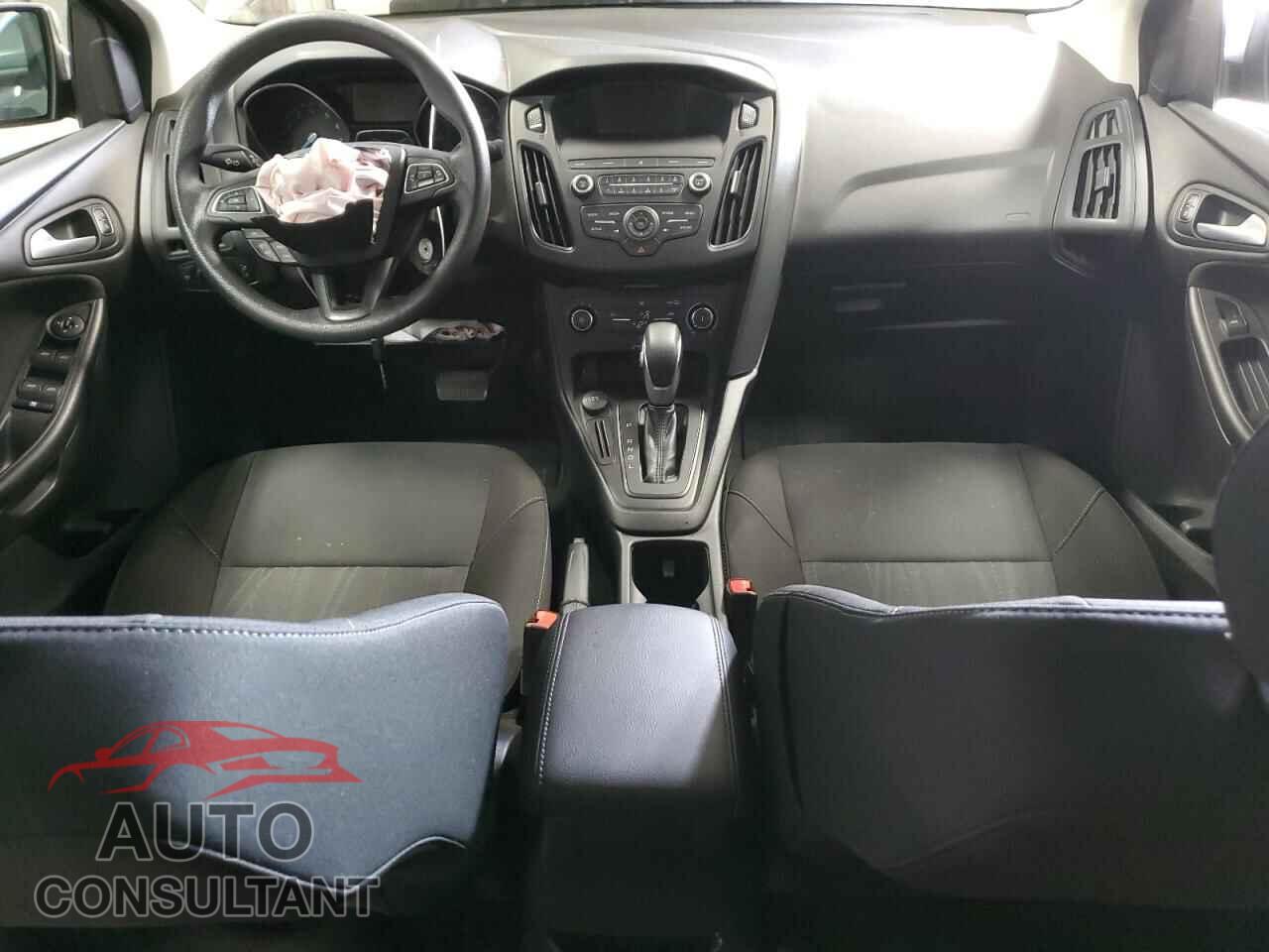 FORD FOCUS 2018 - 1FADP3F2XJL258491