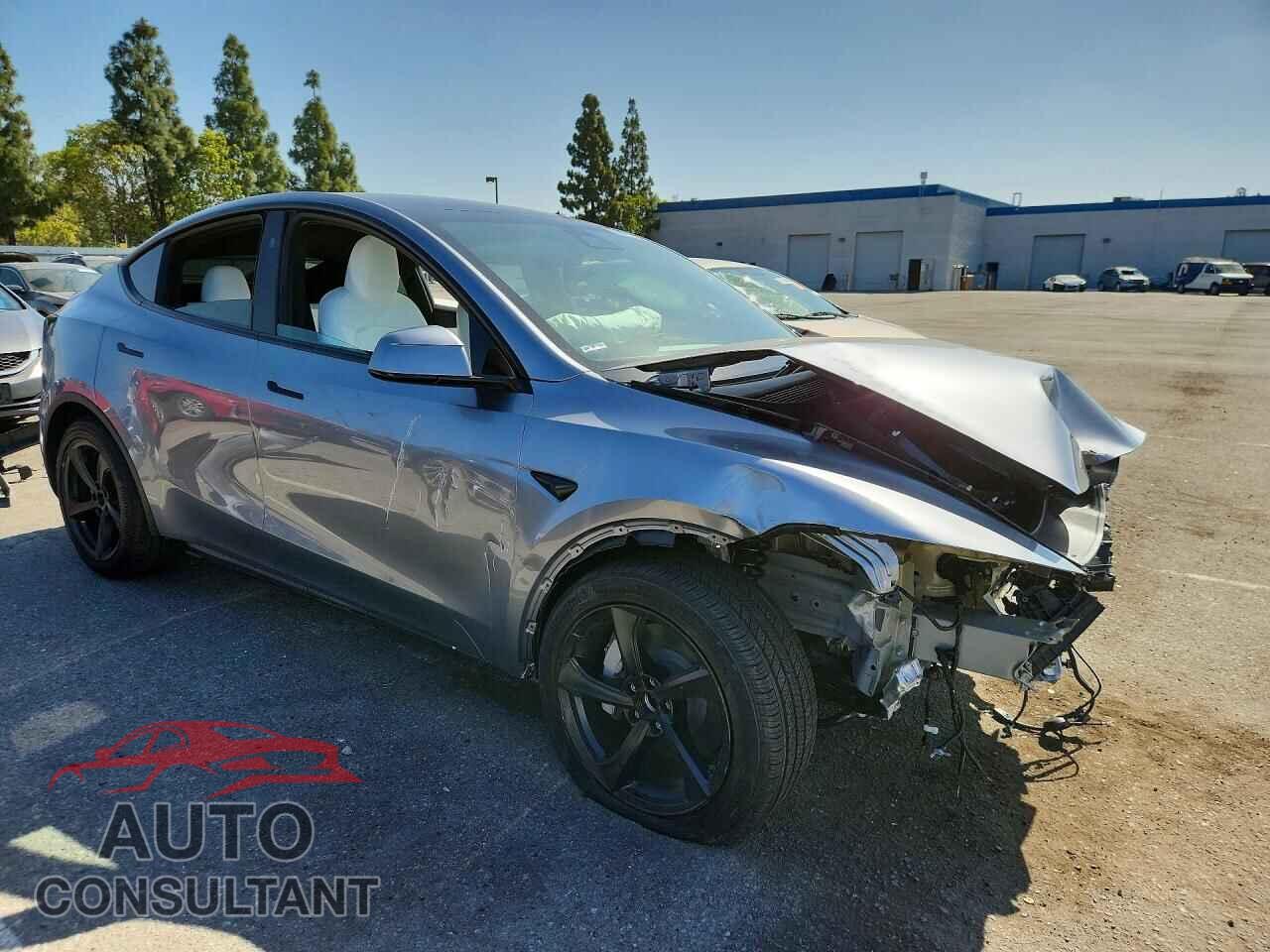 TESLA MODEL Y 2026 - 7SAYGDED3TF599020