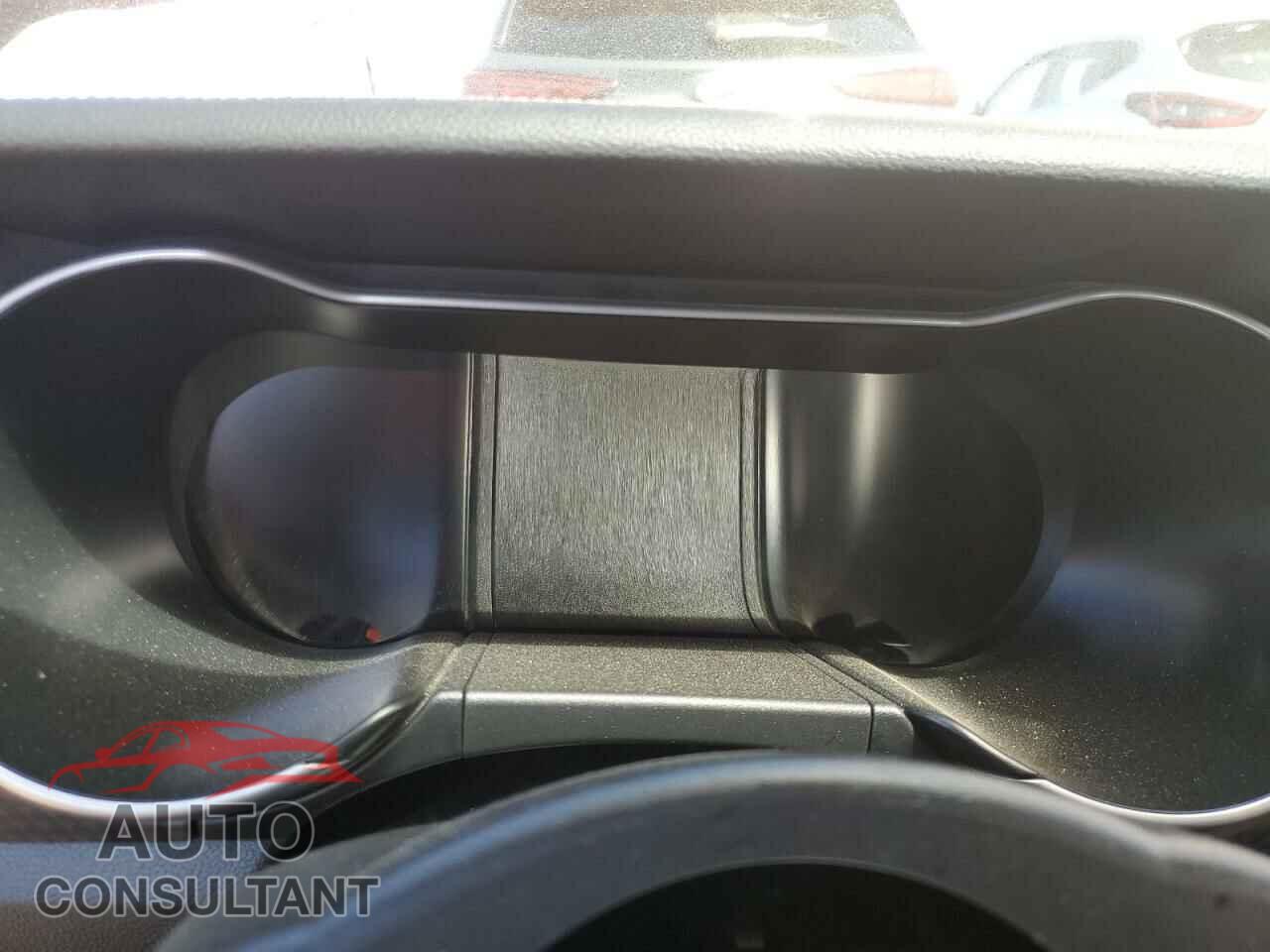 FORD MUSTANG 2022 - 1FA6P8CF4N5117780