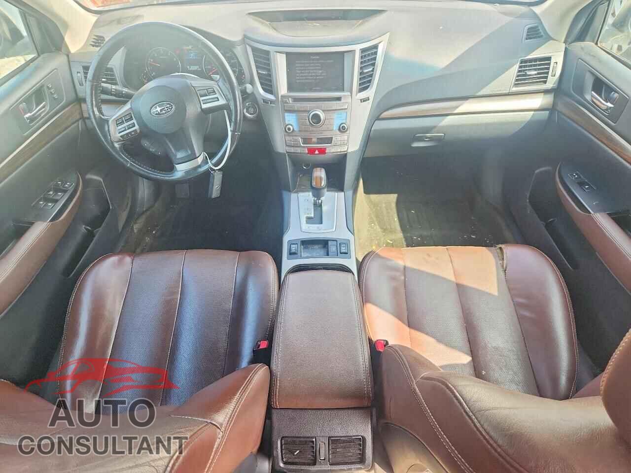 SUBARU OUTBACK 2013 - 4S4BRBSC7D3325097