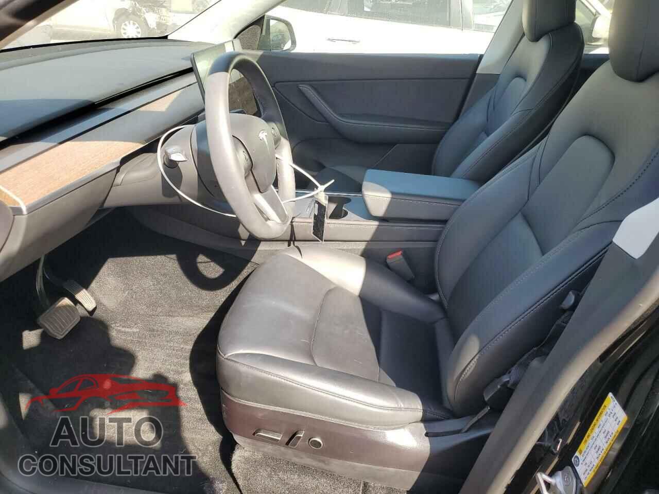 TESLA MODEL Y 2022 - 7SAYGAEE5NF465734