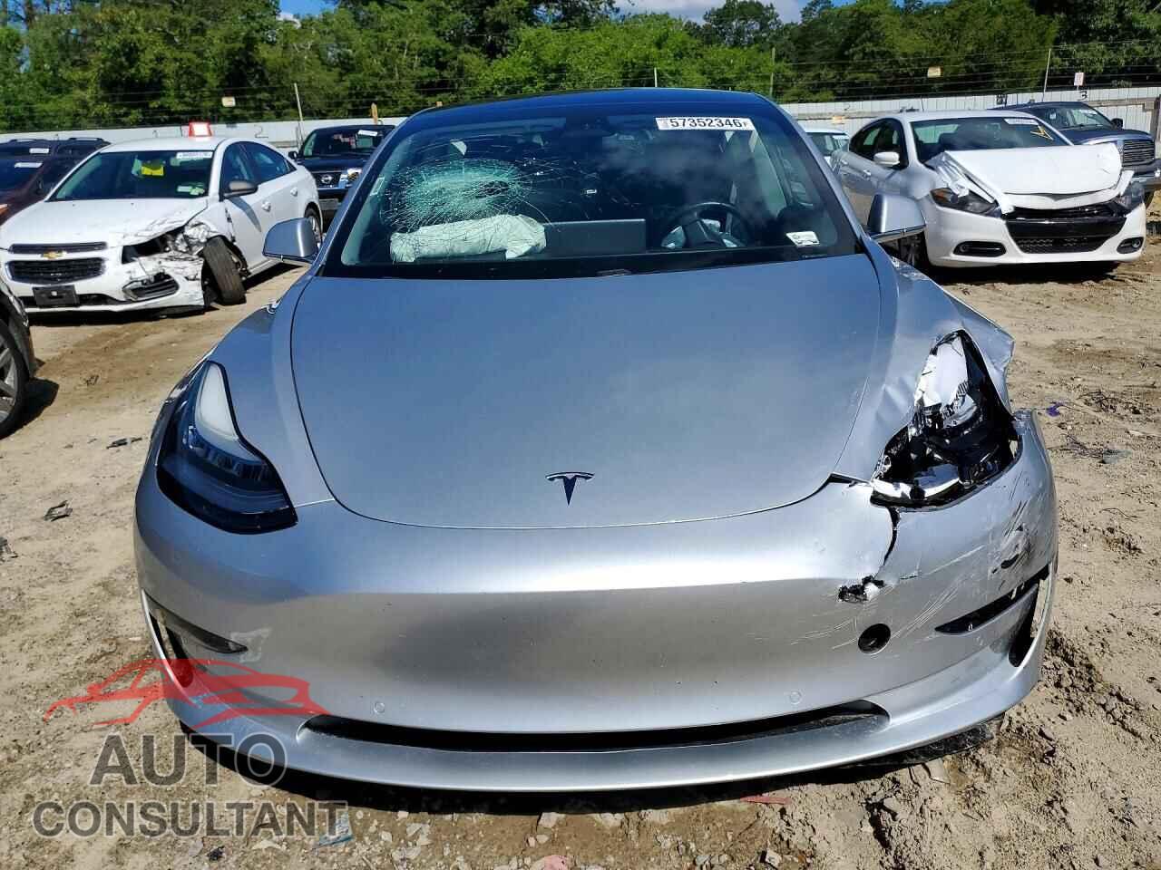 TESLA MODEL 3 2018 - 5YJ3E1EA9JF095361