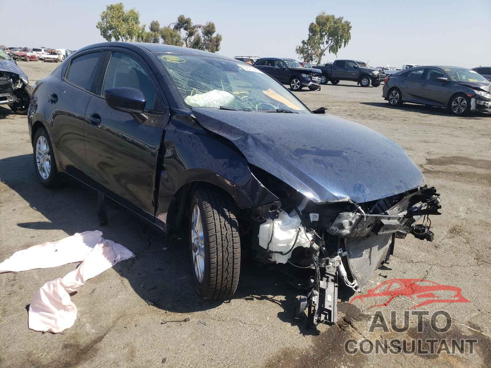 TOYOTA YARIS 2017 - 3MYDLBYV1HY159665