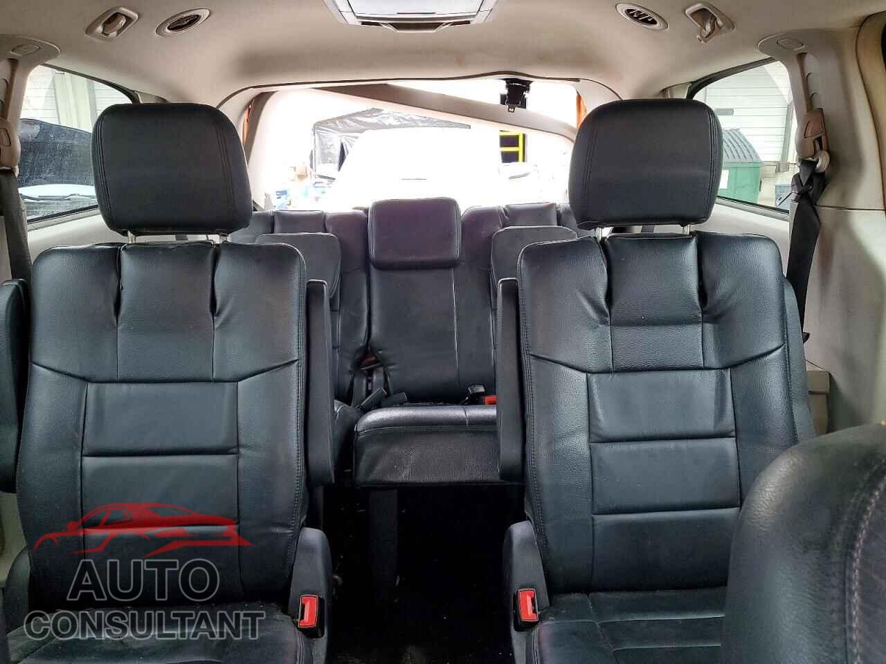 DODGE CARAVAN 2011 - 2D4RN5DG7BR721067