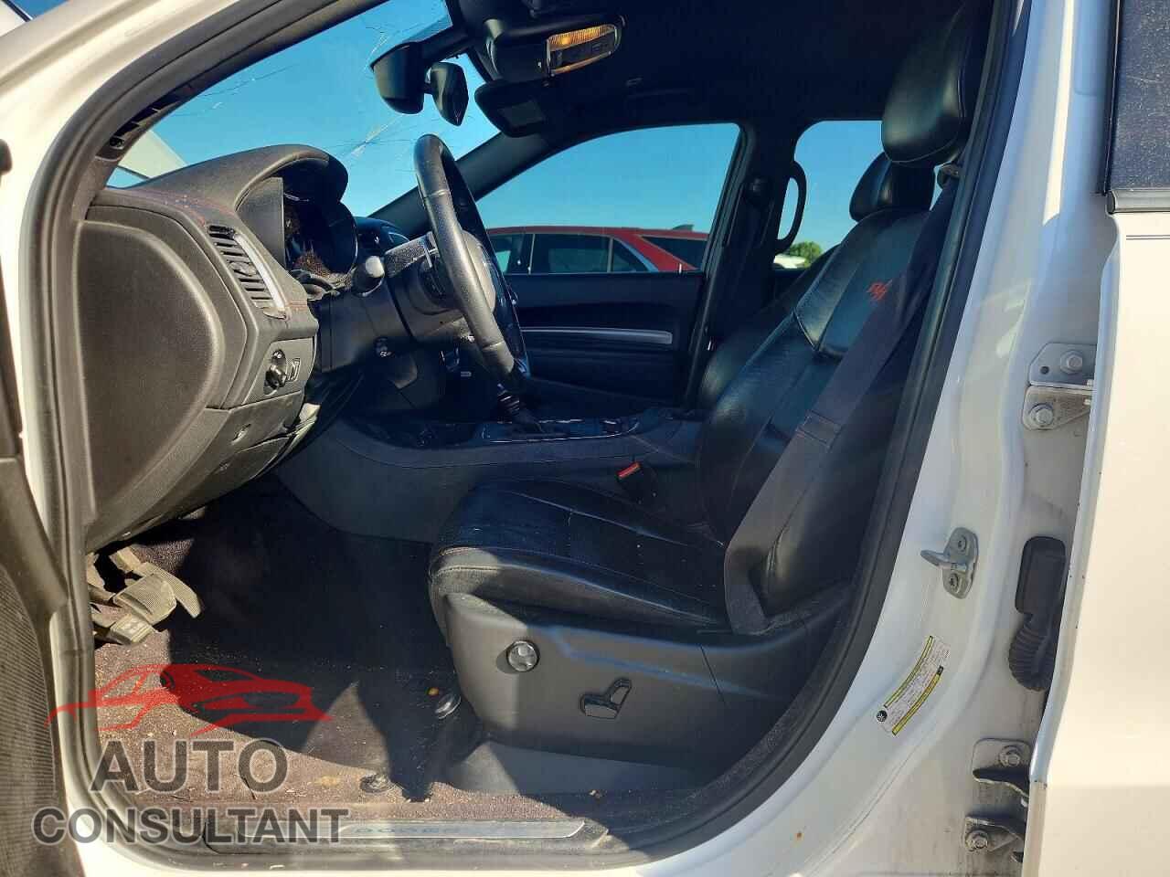 DODGE DURANGO 2018 - 1C4SDJCT7JC101027