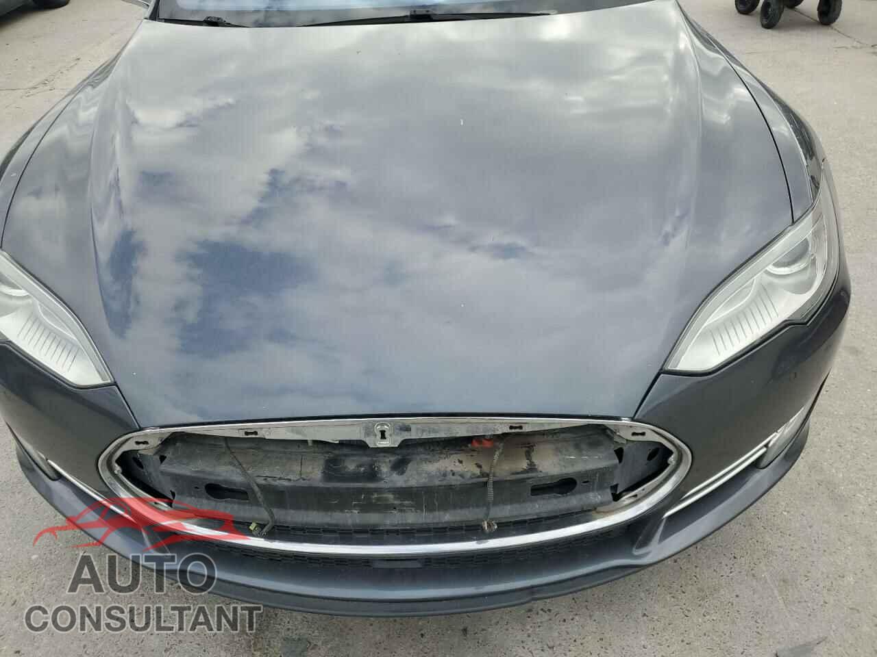 TESLA MODEL S 2014 - 5YJSA1H17EFP57219