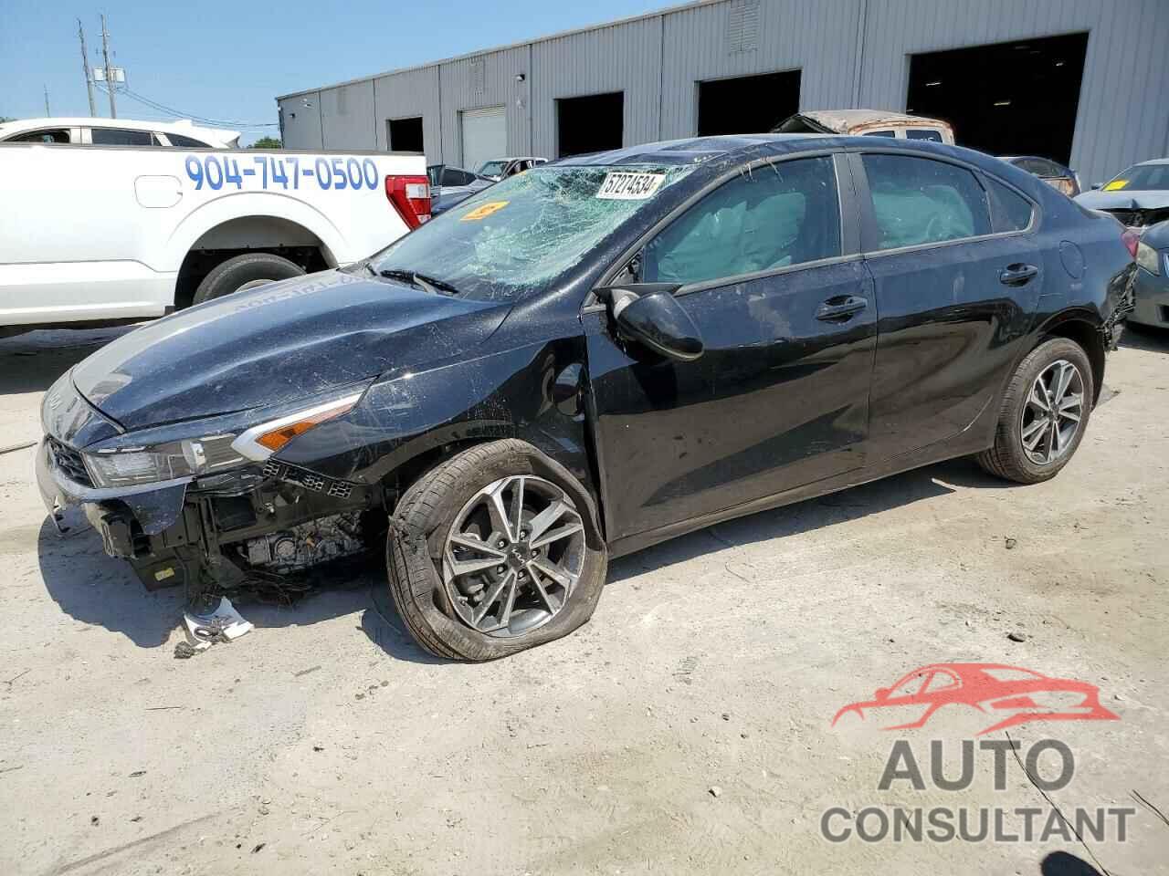 KIA FORTE 2023 - 3KPF24AD0PE543881