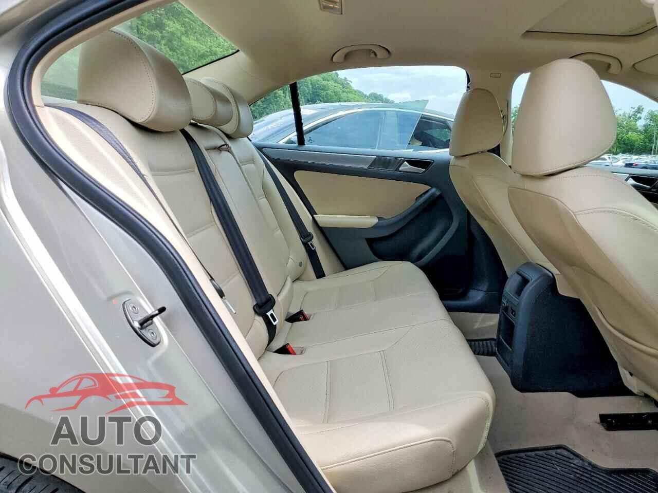 VOLKSWAGEN JETTA 2014 - 3VWLL7AJ6EM265821