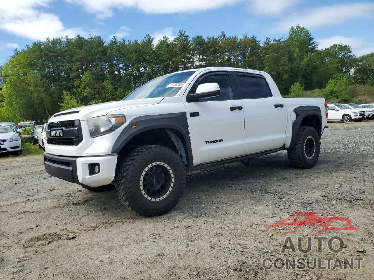 TOYOTA TUNDRA 2015 - 5TFDY5F11FX448853