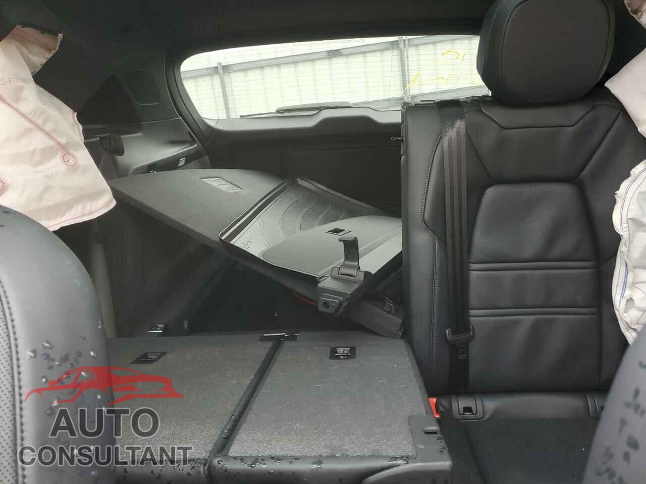 PORSCHE CAYENNE 2022 - WP1AA2AY0NDA04582