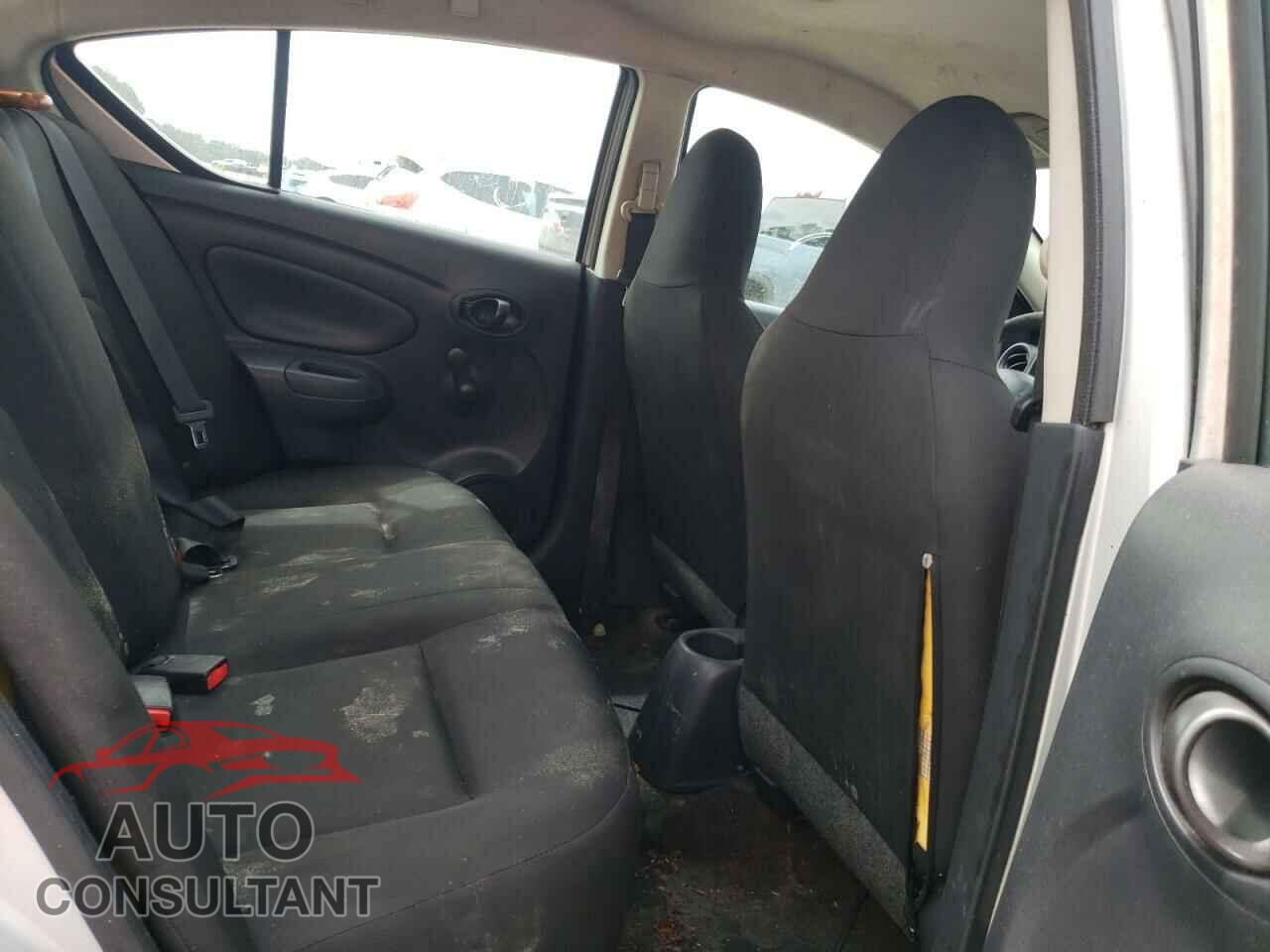 NISSAN VERSA 2017 - 3N1CN7AP3HL863184