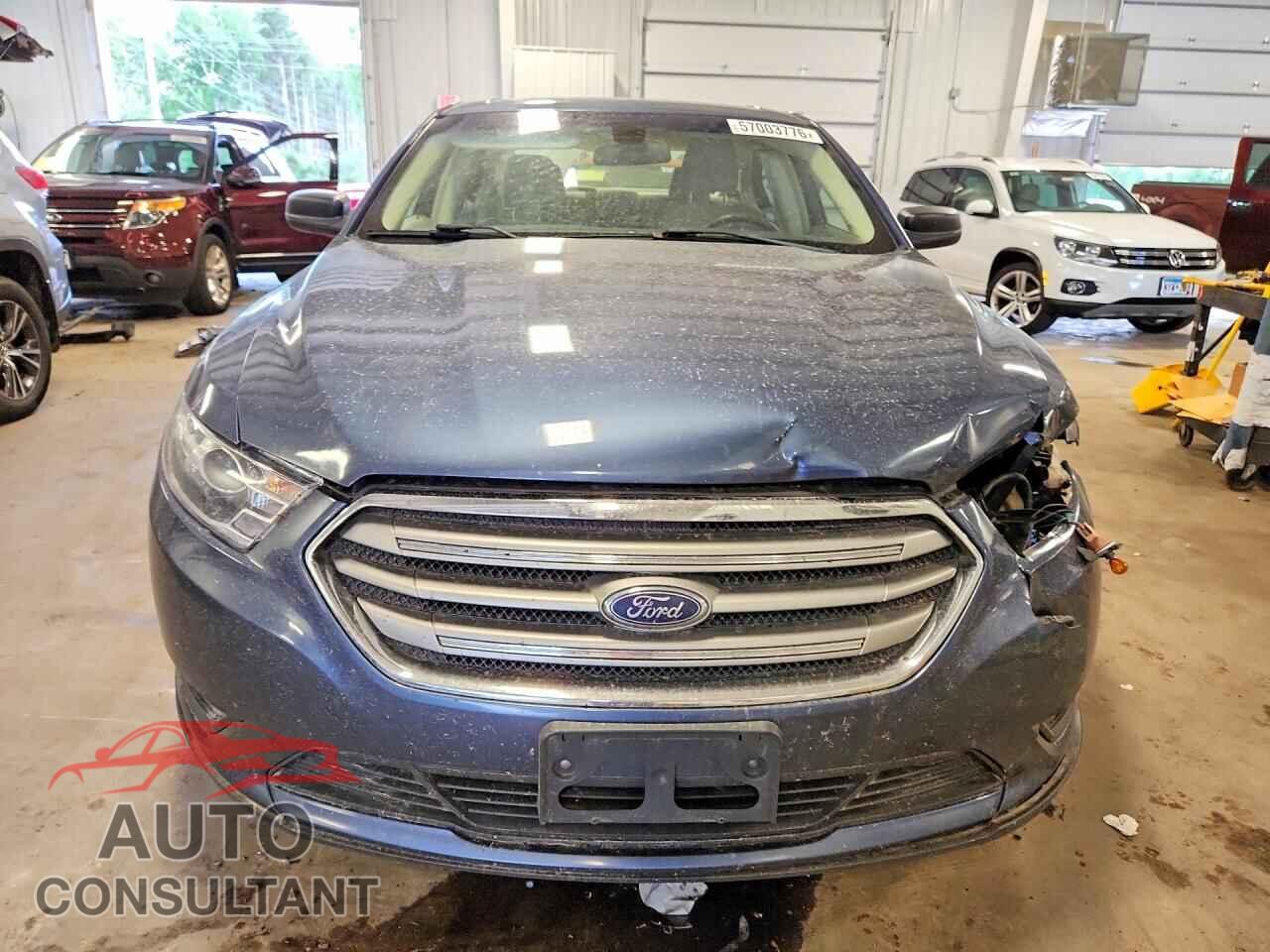 FORD TAURUS 2018 - 1FAHP2D84JG125849