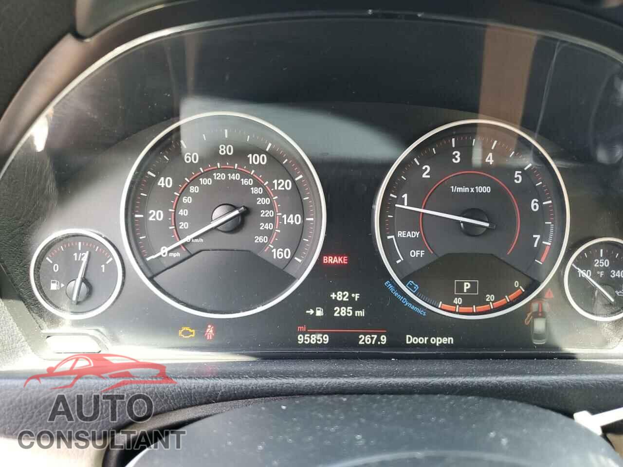 BMW 3 SERIES 2016 - WBA8E3G56GNU00369
