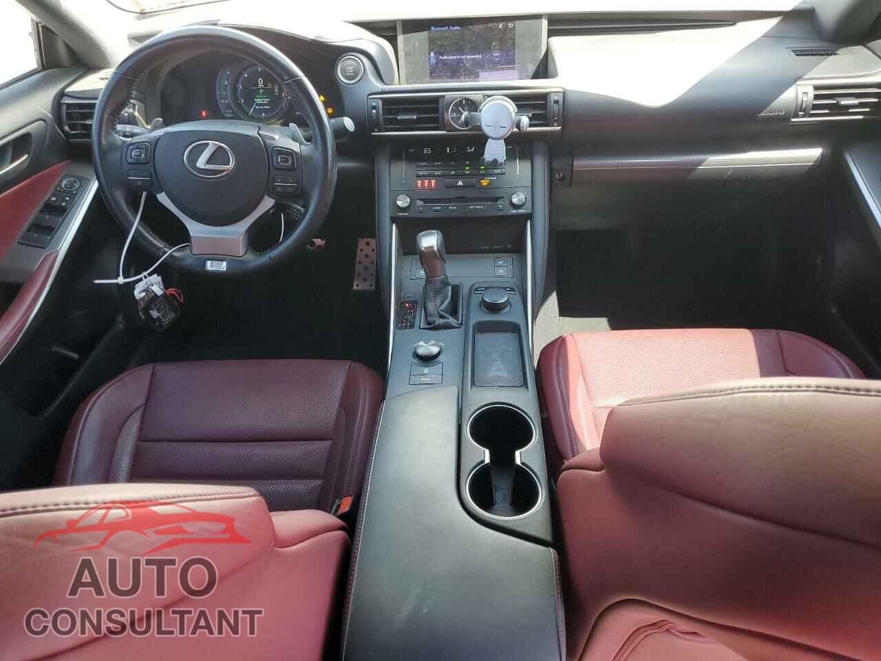 LEXUS IS 2017 - JTHBA1D2XH5045001