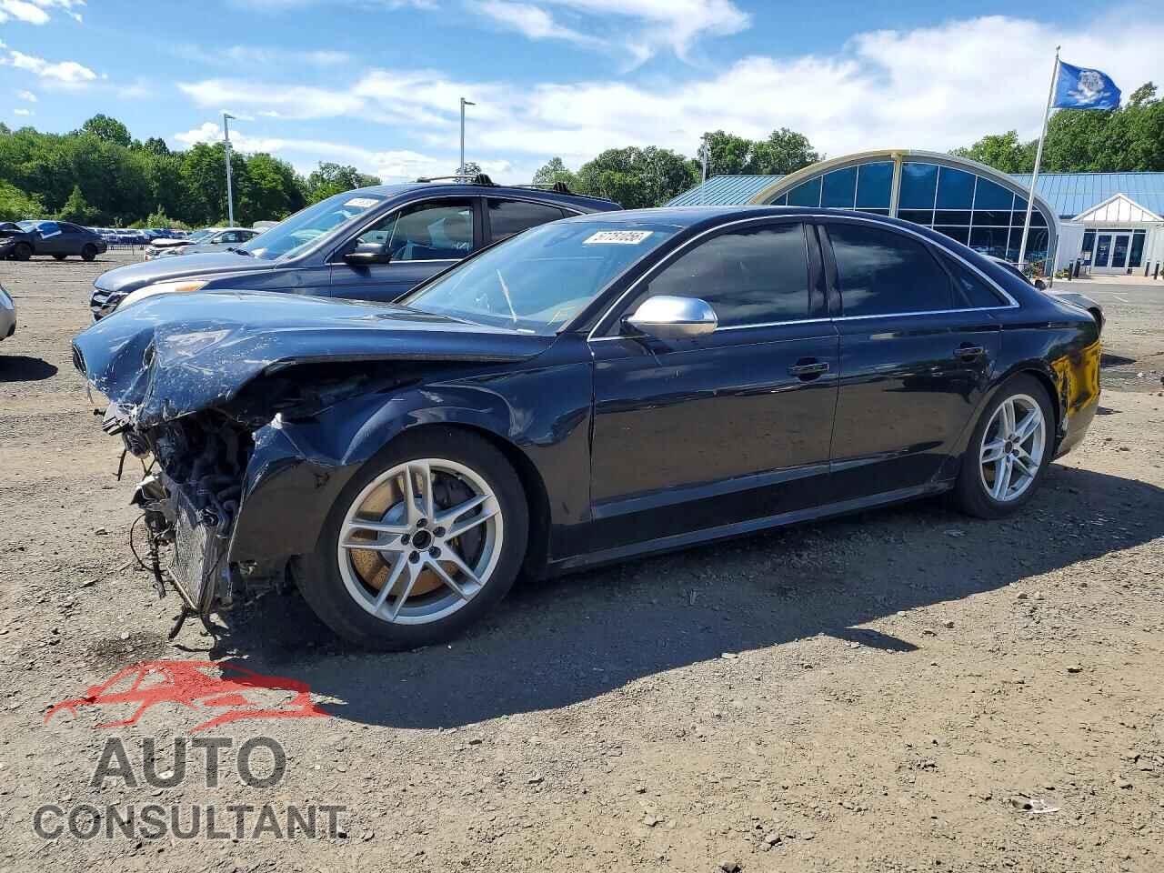AUDI S8 2013 - WAUD2AFD5DN011383