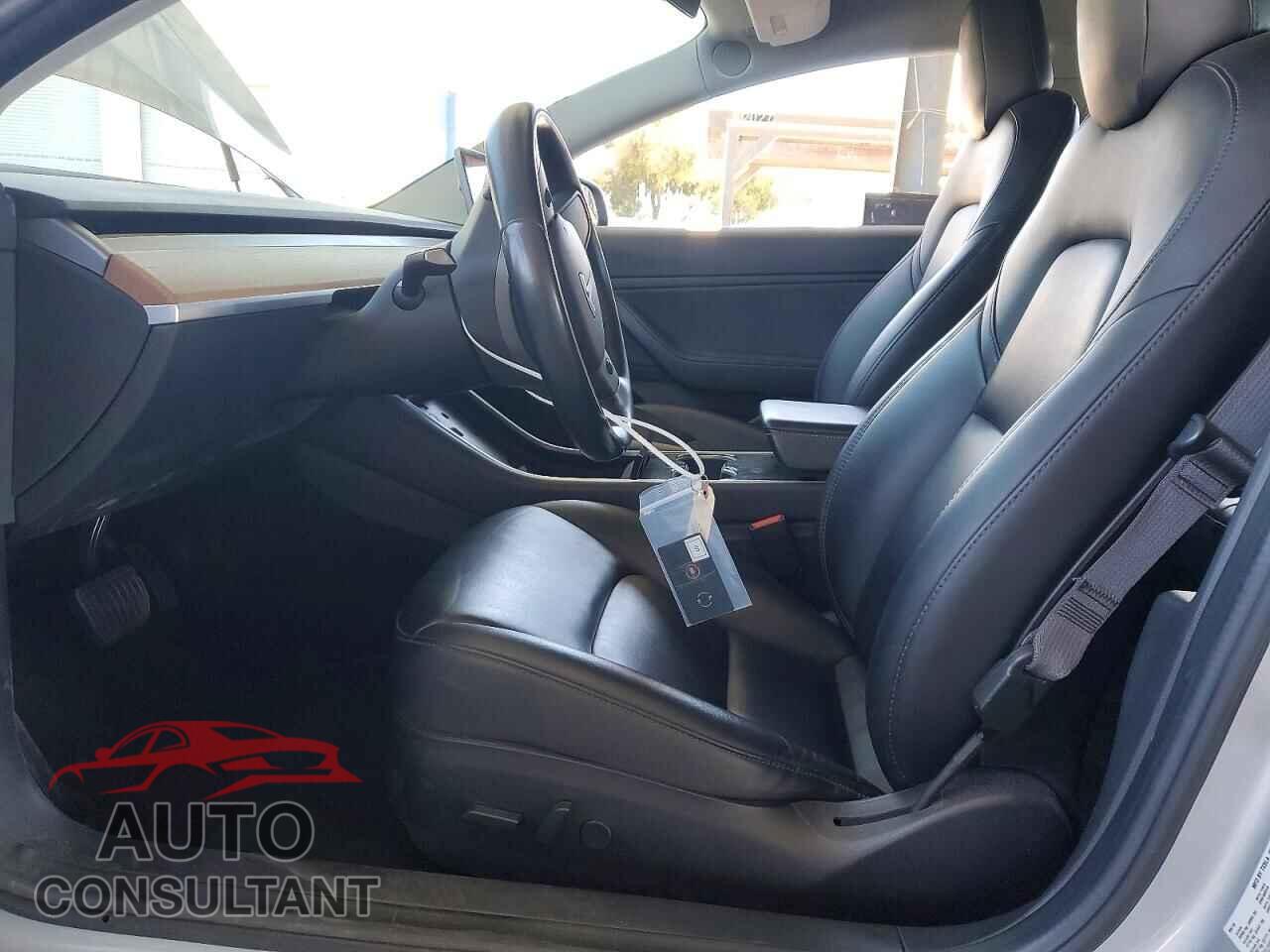 TESLA MODEL 3 2018 - 5YJ3E1EB7JF069253