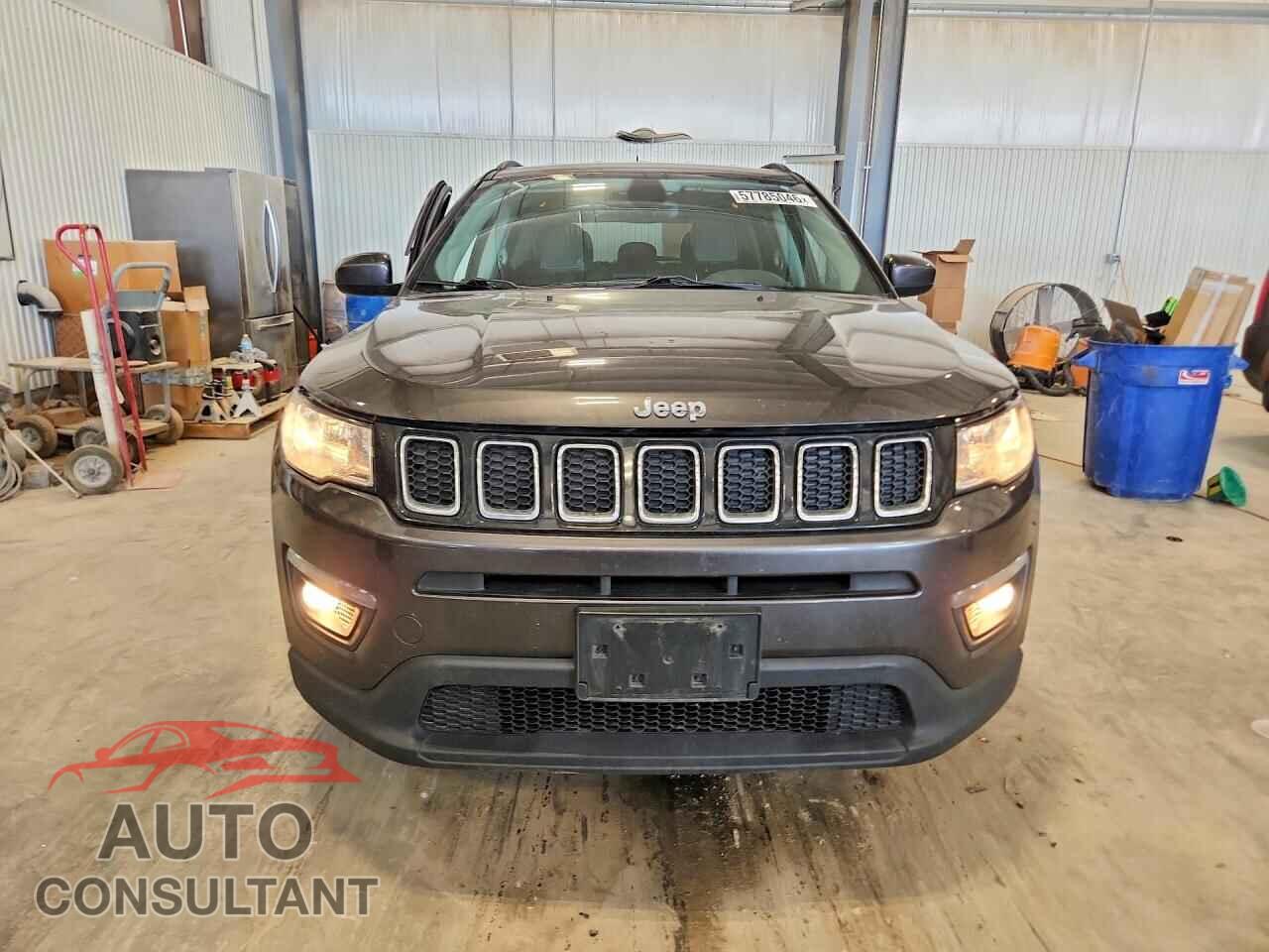 JEEP COMPASS 2018 - 3C4NJDBB8JT355284