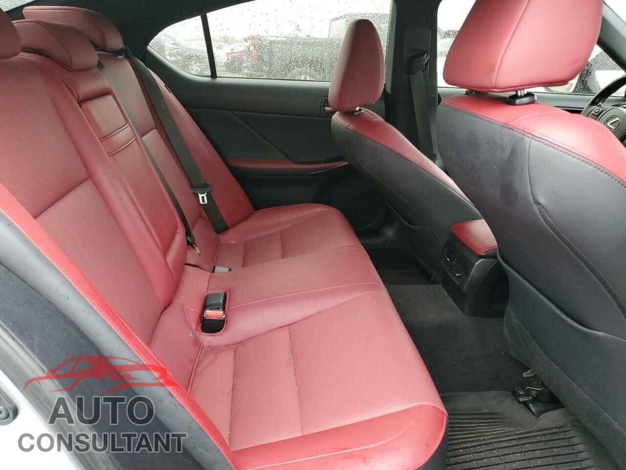 LEXUS IS 2021 - JTHC81F27M5045772