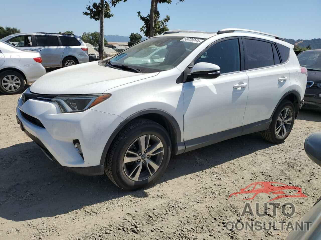 TOYOTA RAV4 2018 - 2T3RFREV4JW713835