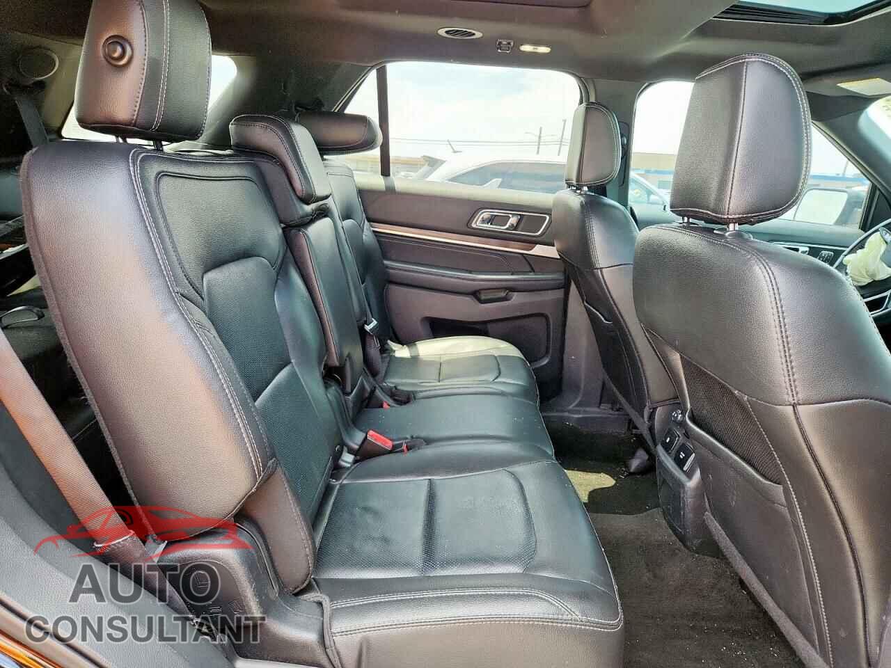 FORD EXPLORER 2018 - 1FM5K7FH3JGB17047