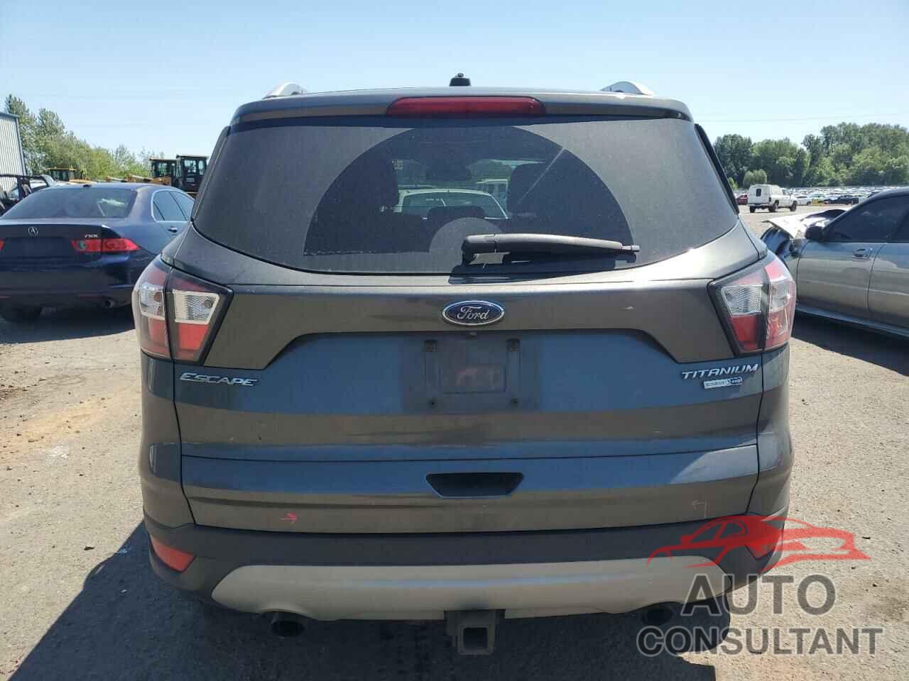 FORD ESCAPE 2017 - 1FMCU9J95HUD29392