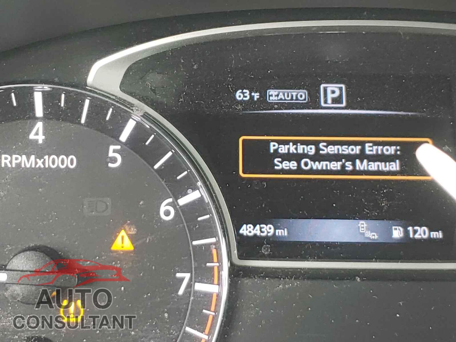NISSAN PATHFINDER 2017 - 5N1DR2MM4HC628052
