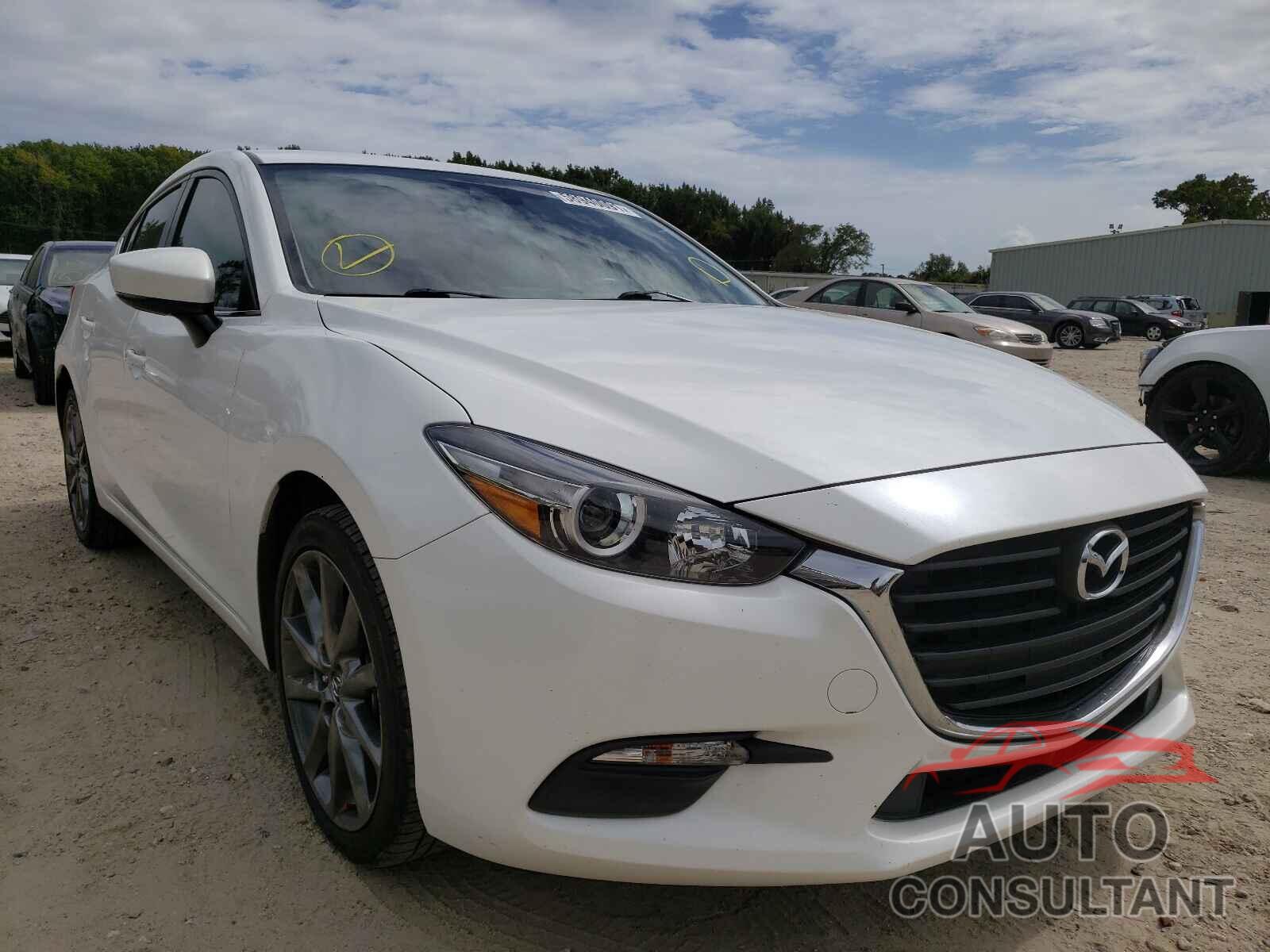 MAZDA 3 2018 - 3MZBN1V34JM268581