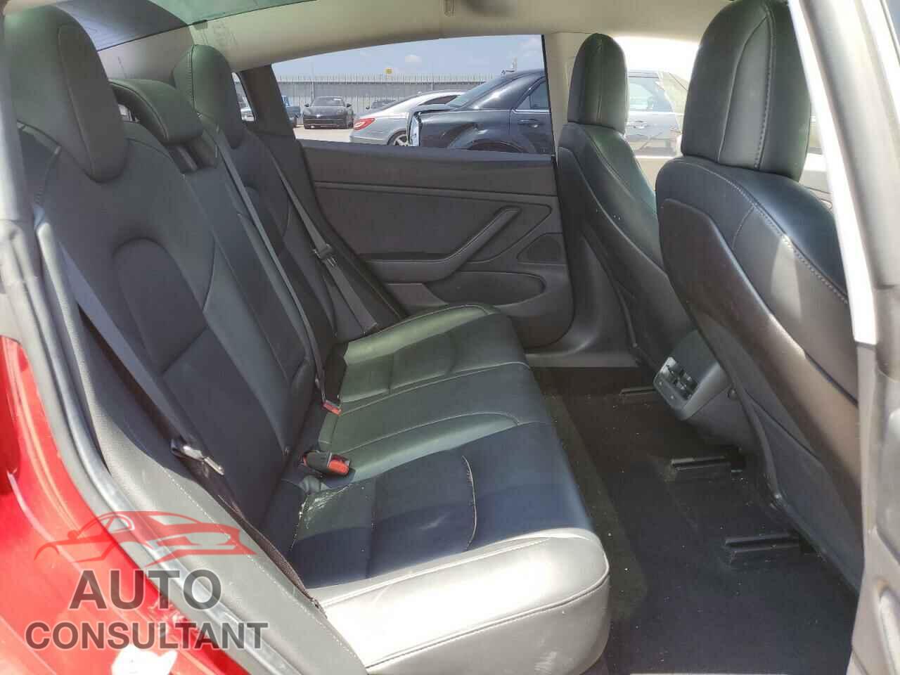 TESLA MODEL 3 2019 - 5YJ3E1EA3KF411435