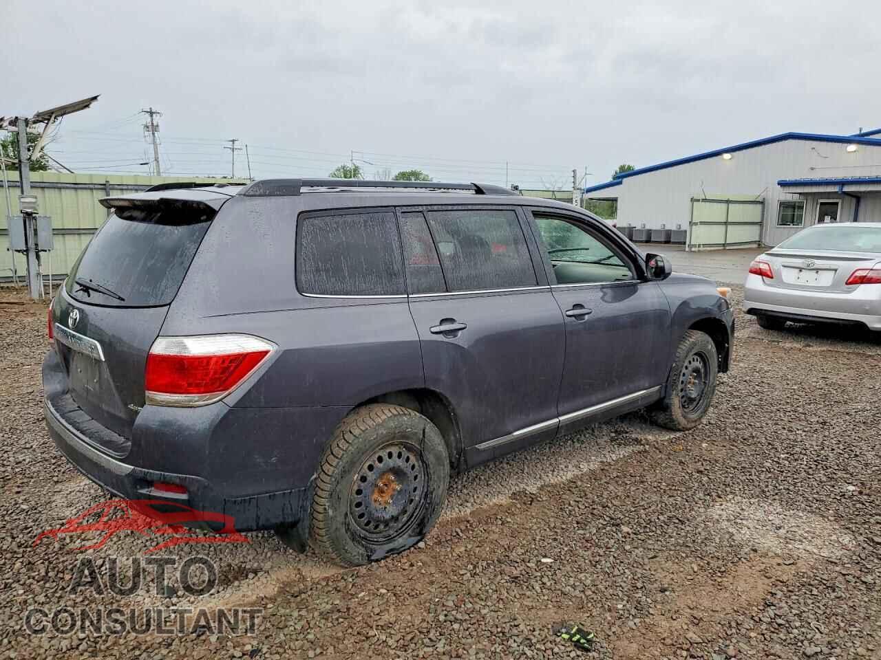 TOYOTA HIGHLANDER 2013 - 5TDBK3EH0DS218302