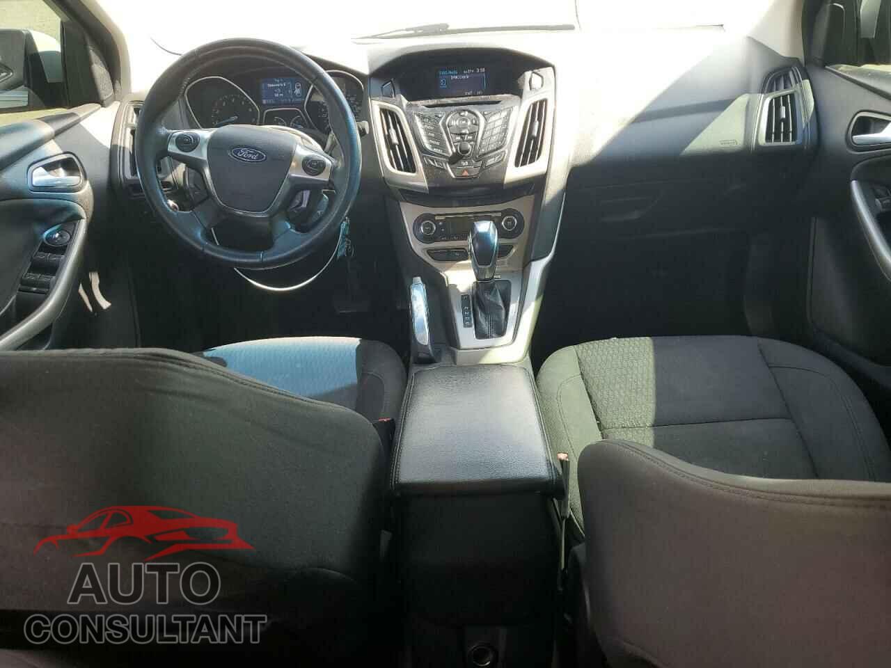 FORD FOCUS 2012 - 1FAHP3H23CL315244