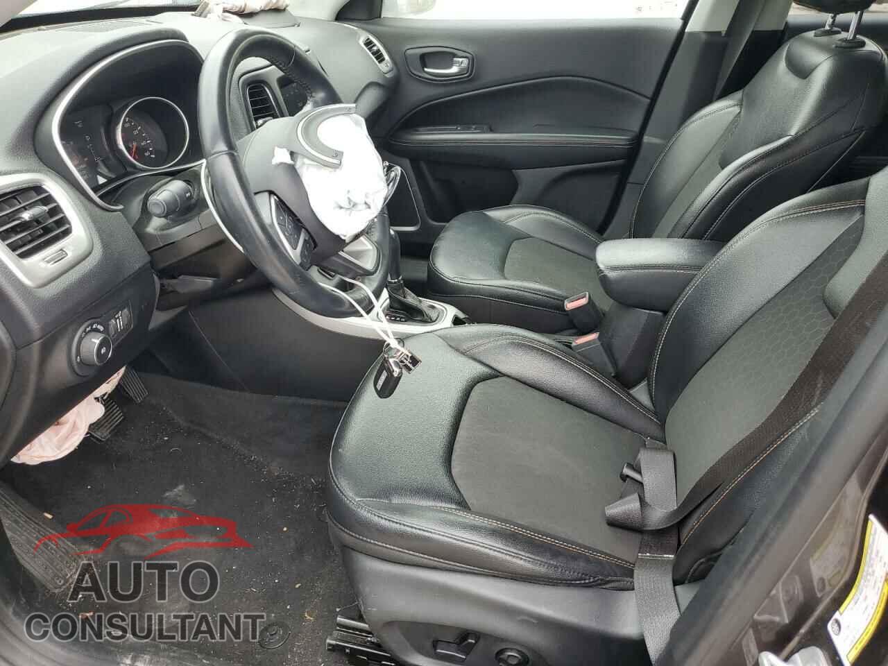 JEEP COMPASS 2018 - 3C4NJCBB0JT376754