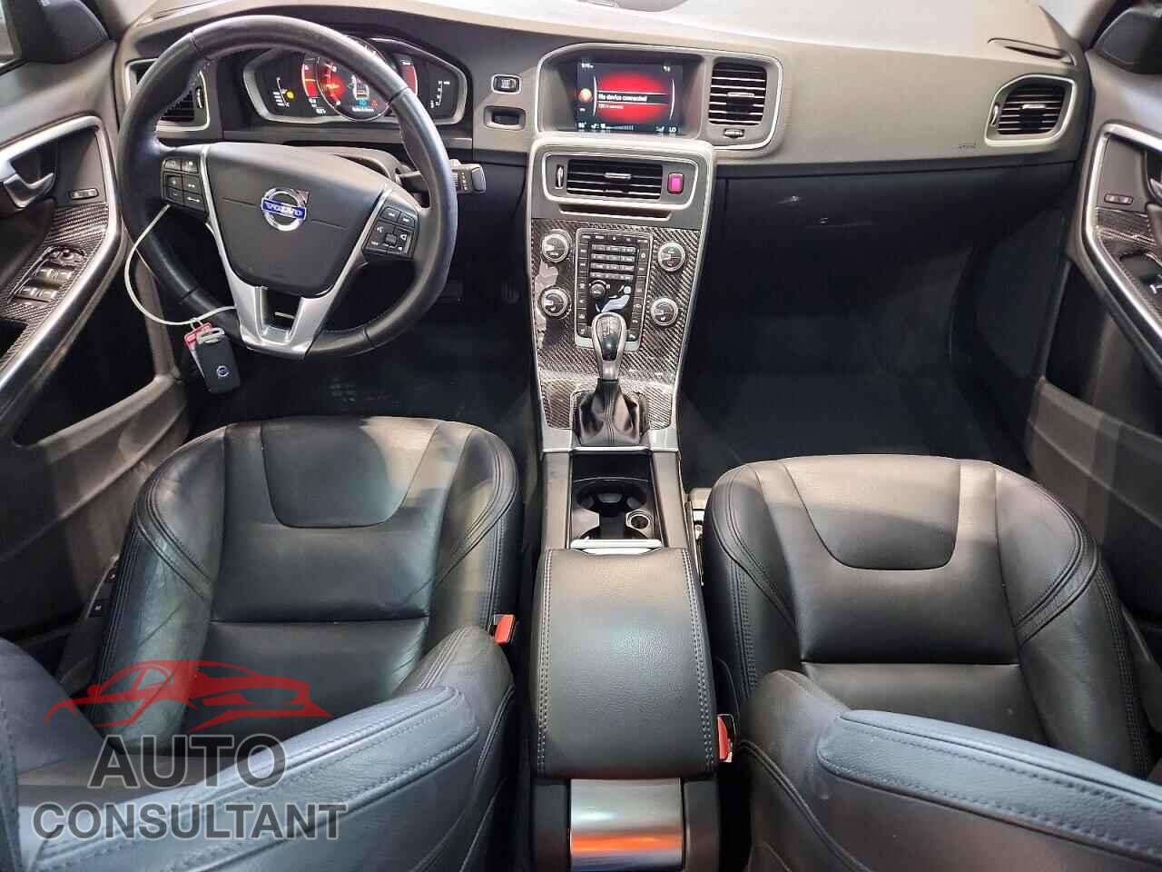 VOLVO S60 2017 - LYV402TM1HB138852