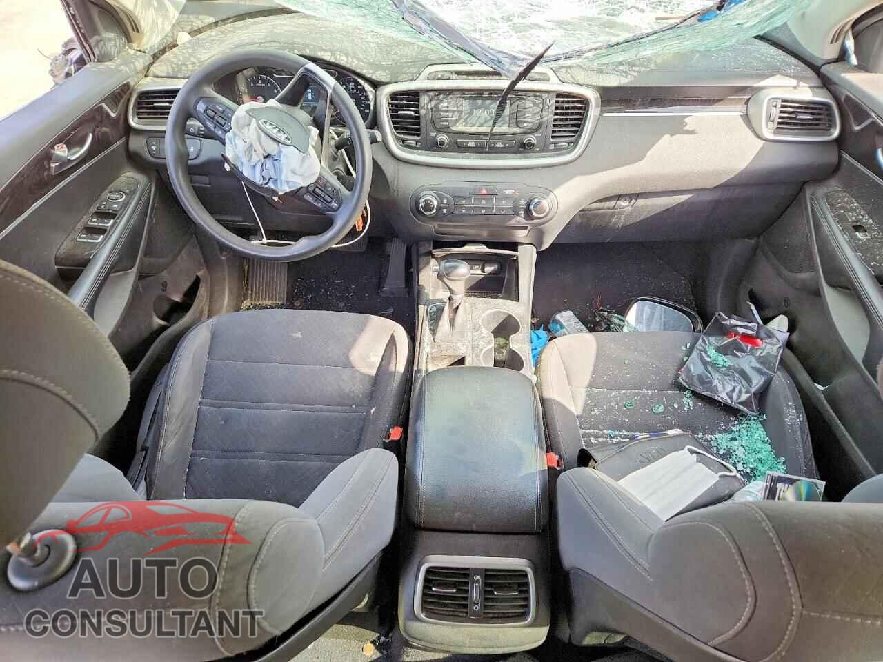 KIA SORENTO 2017 - 5XYPG4A3XHG220617