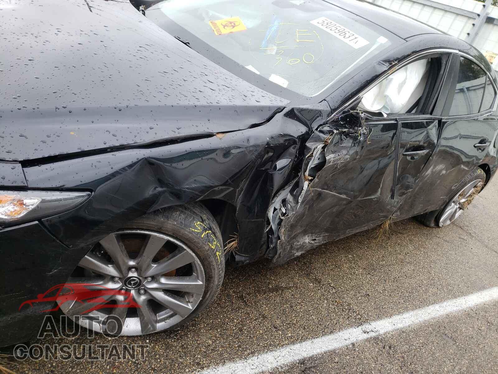 MAZDA 3 2019 - JM1BPBDM2K1131893
