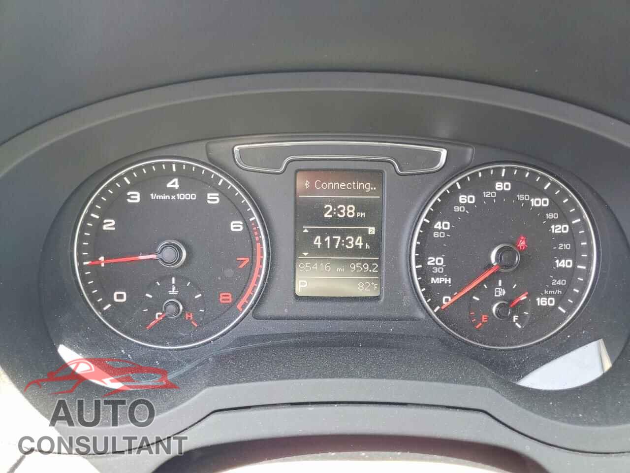AUDI Q3 2017 - WA1HCCFS9HR008085