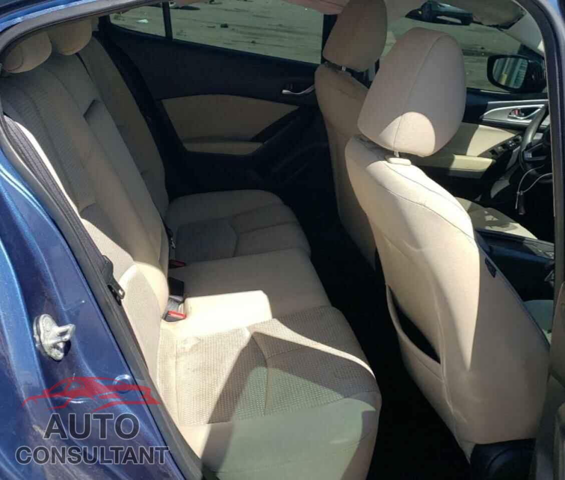 MAZDA 3 2017 - 3MZBN1U73HM123398