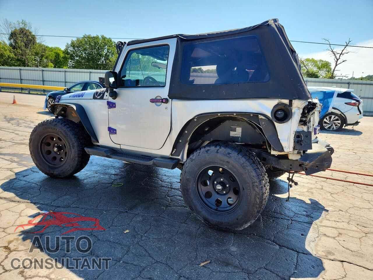 JEEP WRANGLER 2011 - 1J4AA5D12BL524084