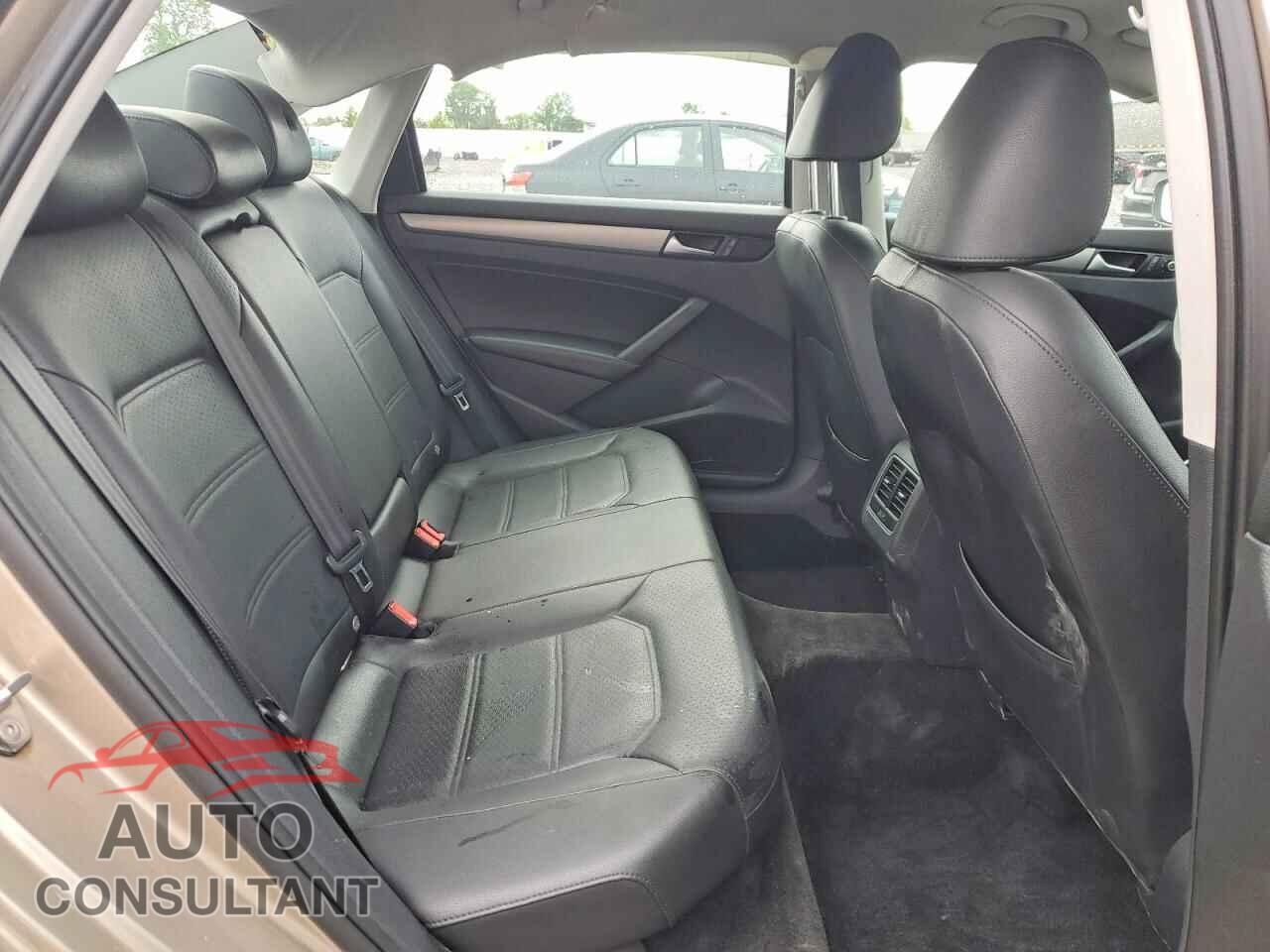 VOLKSWAGEN PASSAT 2015 - 1VWBV7A3XFC053661