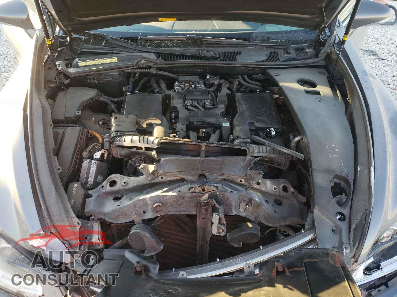 LEXUS LS460 2016 - JTHBL5EF8G5139444