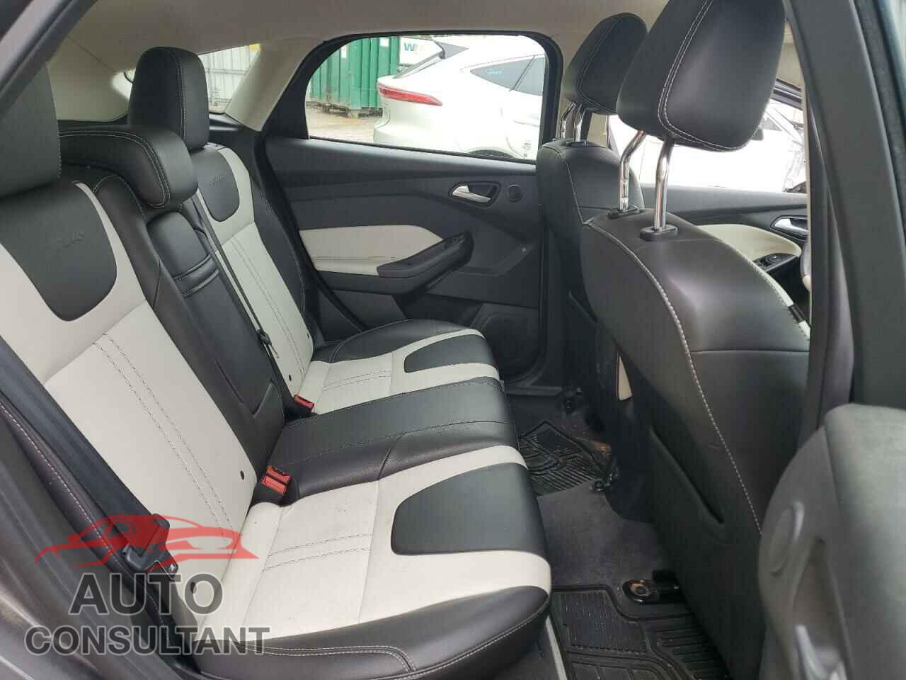 FORD FOCUS 2012 - 1FAHP3N2XCL140088