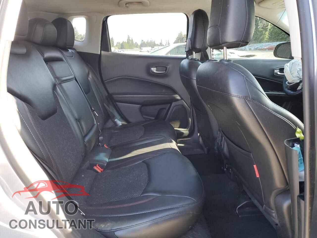 JEEP COMPASS 2018 - 3C4NJDDB3JT467231