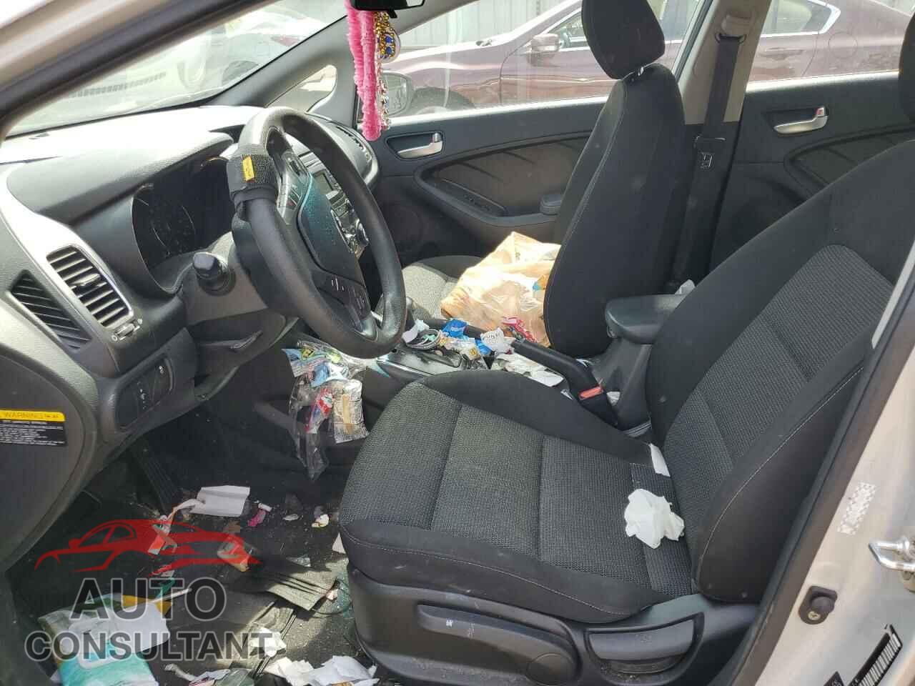 KIA FORTE 2017 - 3KPFK4A74HE053875