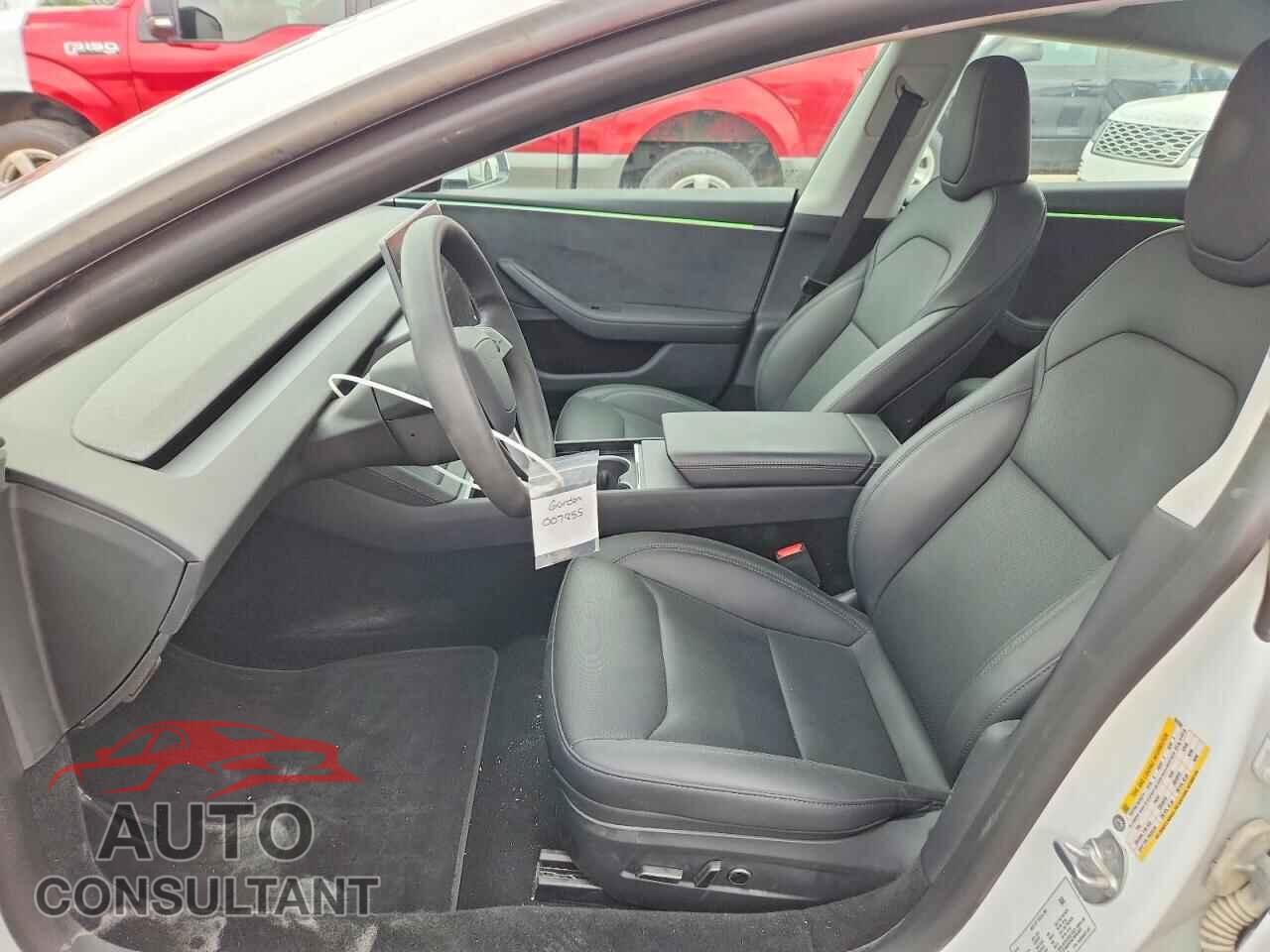 TESLA MODEL 3 2025 - 5YJ3E1EB9SF007855